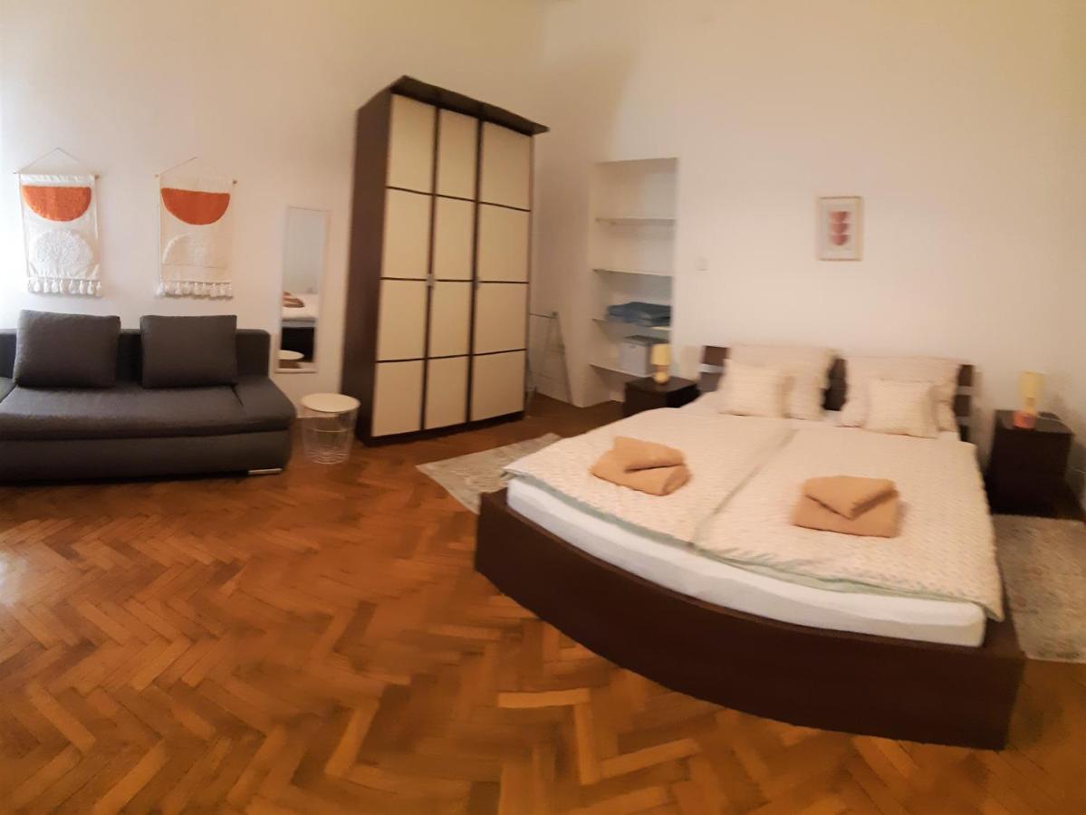 Citypark Classic Downtown Apartment Budapest Eksteriør bilde