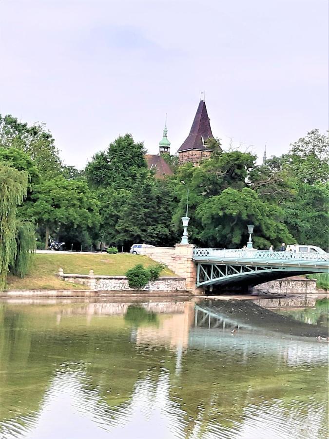 Citypark Classic Downtown Apartment Budapest Eksteriør bilde