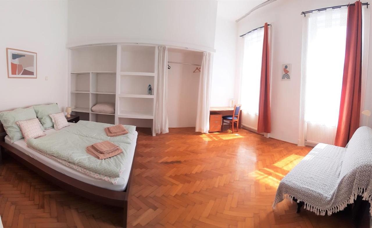 Citypark Classic Downtown Apartment Budapest Eksteriør bilde